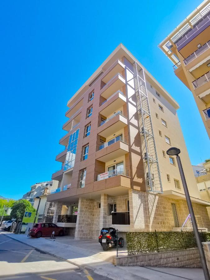 Apartments Lora Zmajeva, 7 Budva Bagian luar foto