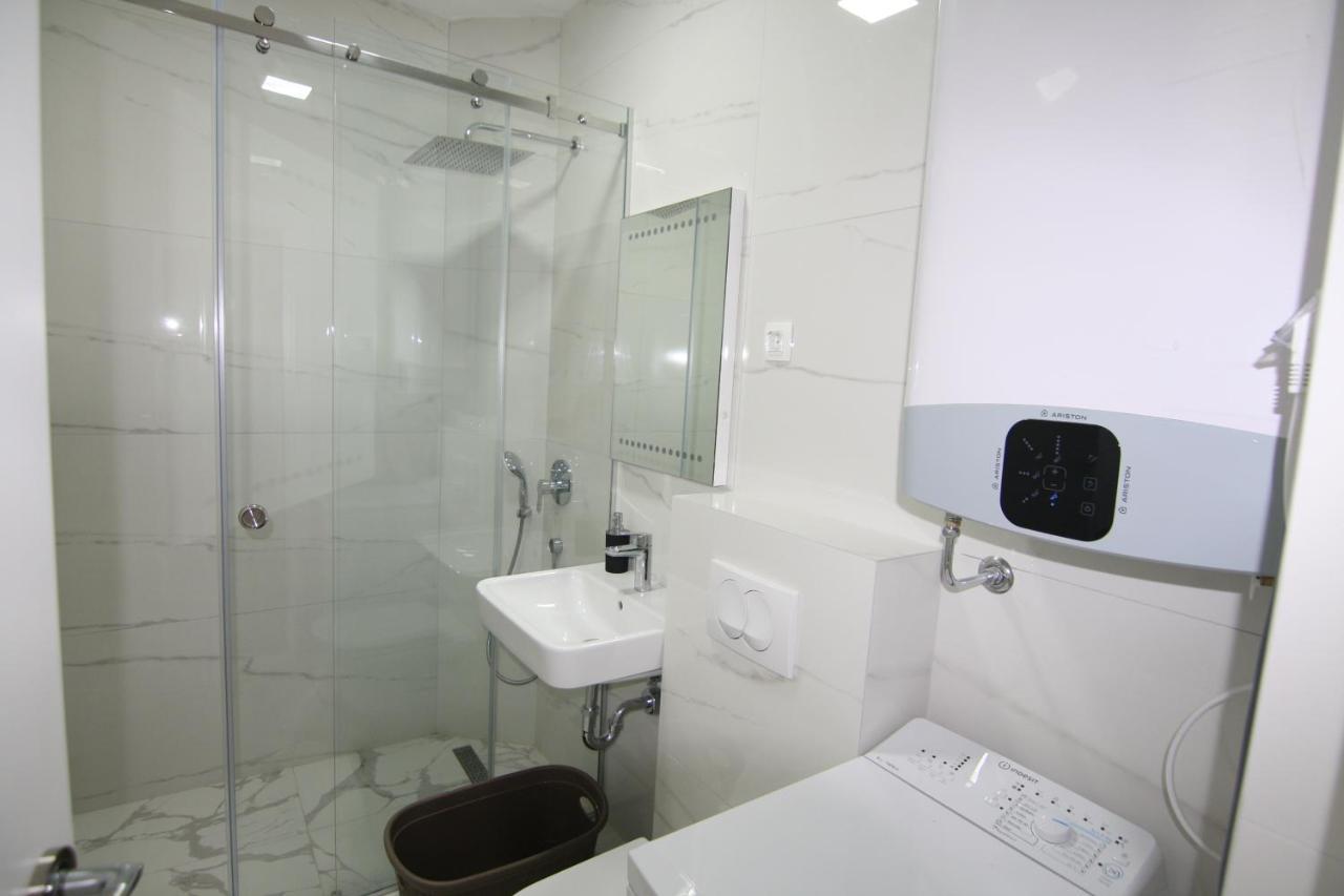 Apartments Lora Zmajeva, 7 Budva Bagian luar foto