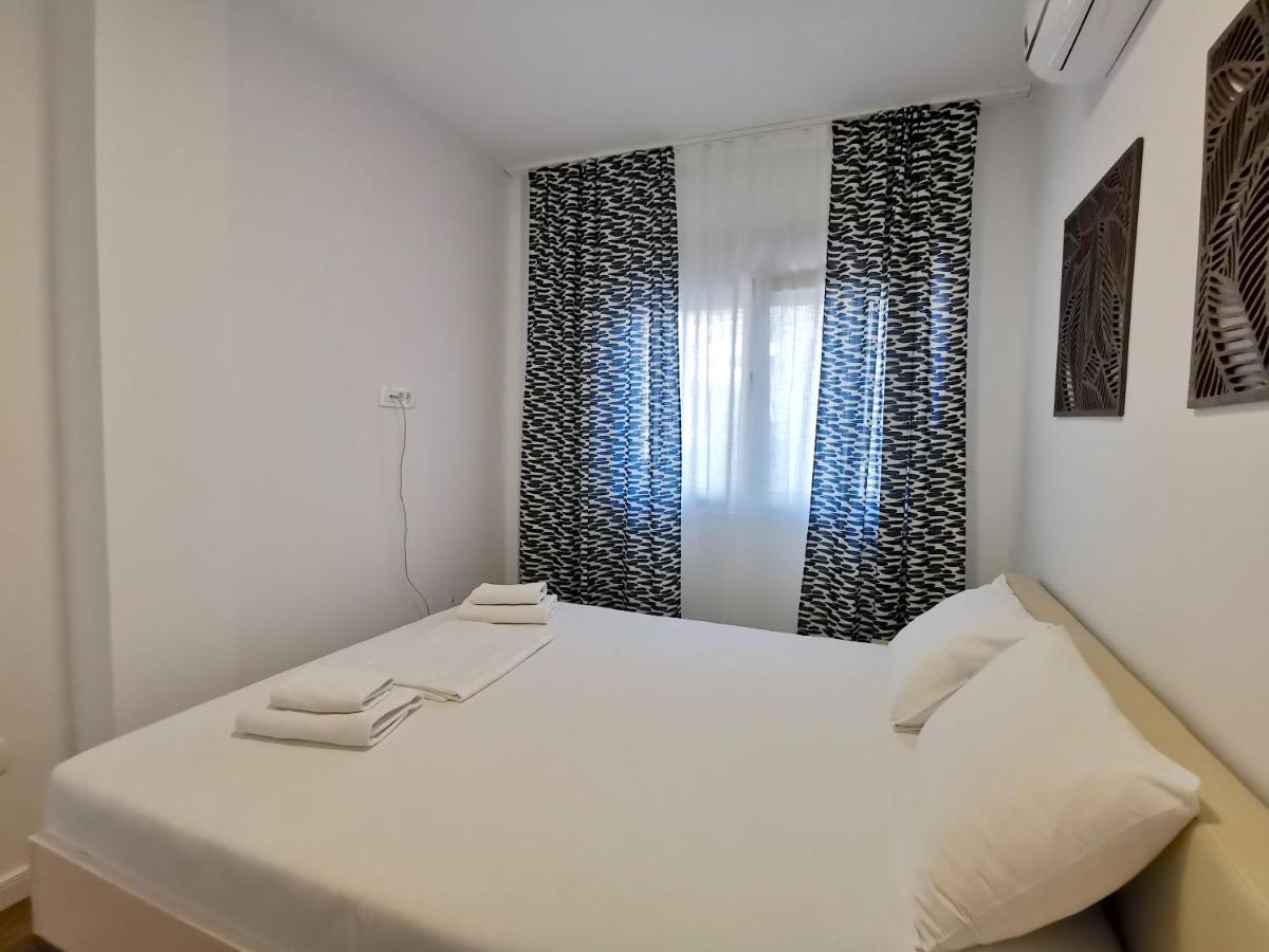 Apartments Lora Zmajeva, 7 Budva Bagian luar foto