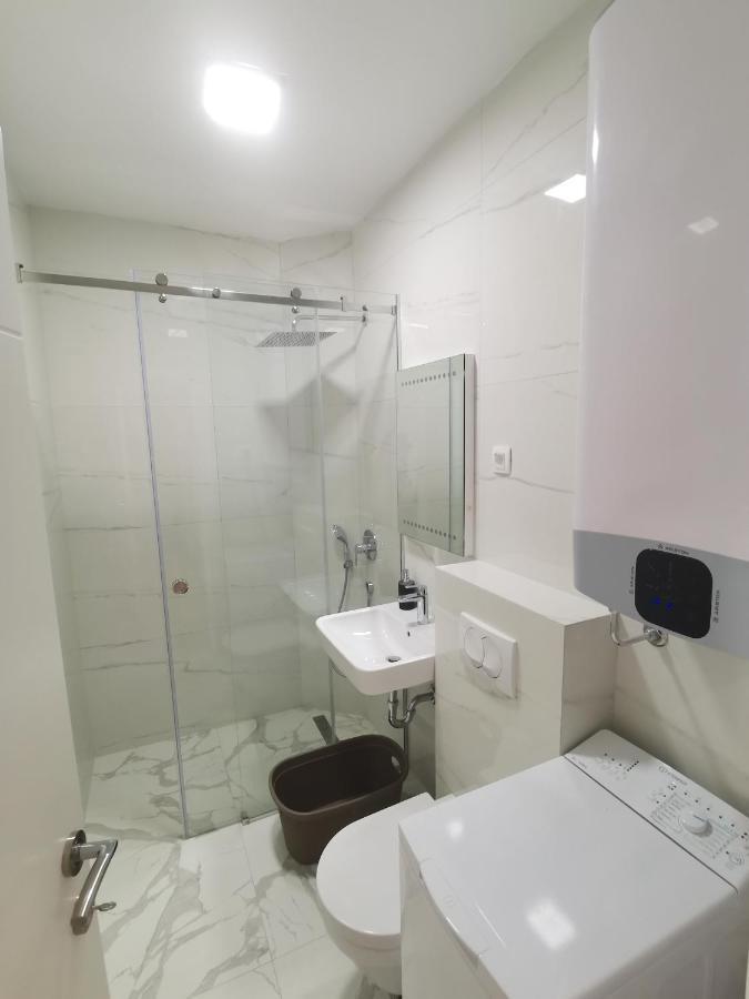 Apartments Lora Zmajeva, 7 Budva Bagian luar foto