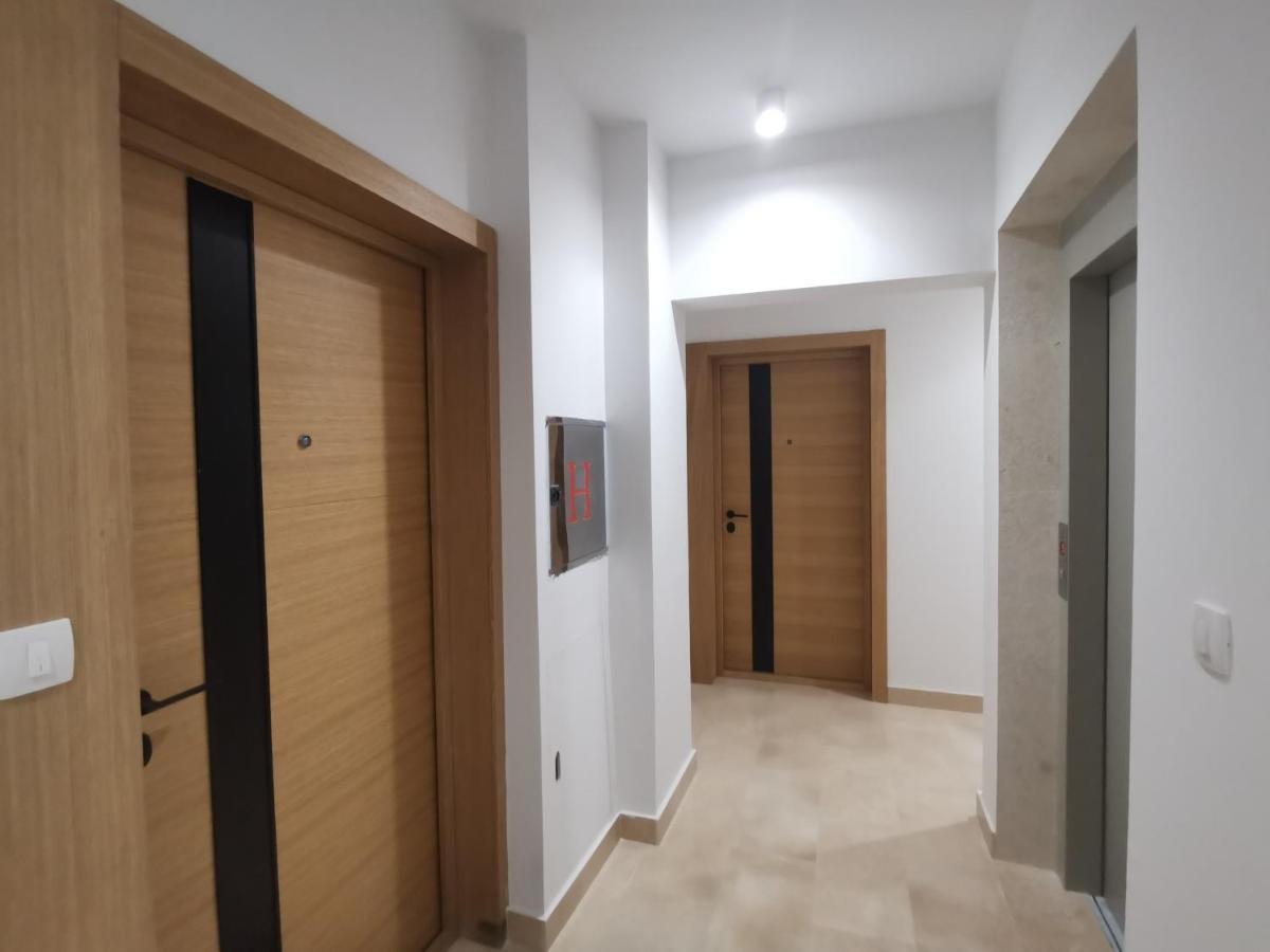 Apartments Lora Zmajeva, 7 Budva Bagian luar foto
