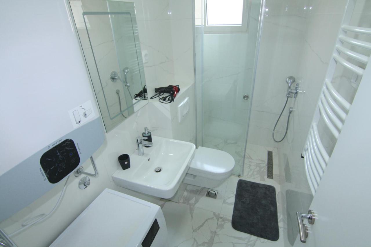 Apartments Lora Zmajeva, 7 Budva Bagian luar foto