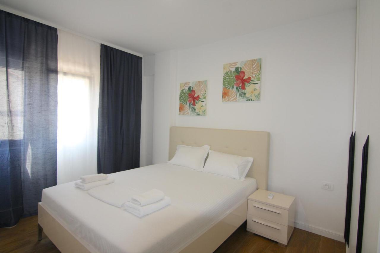 Apartments Lora Zmajeva, 7 Budva Bagian luar foto