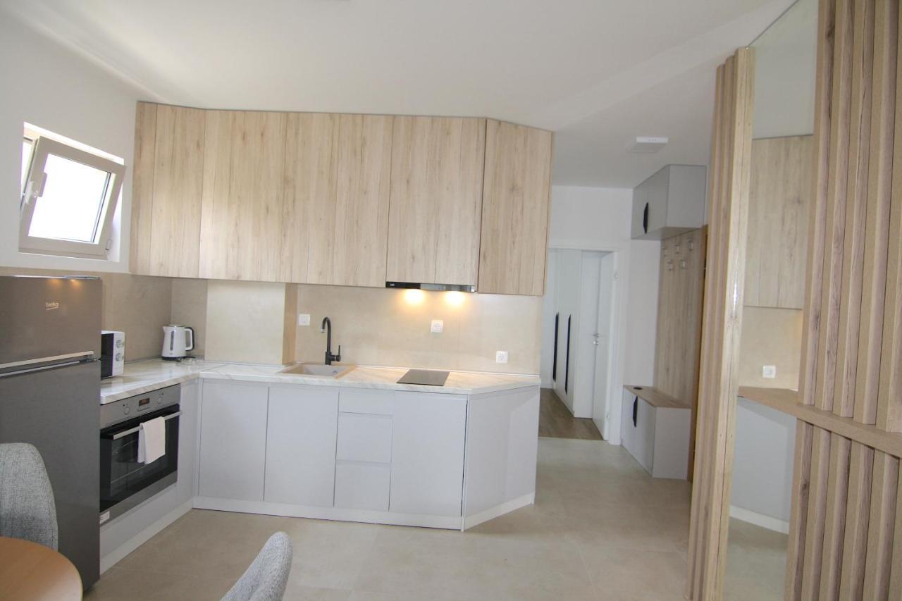Apartments Lora Zmajeva, 7 Budva Bagian luar foto