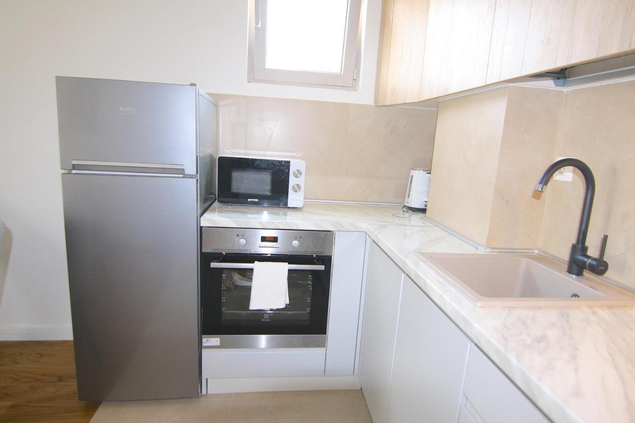 Apartments Lora Zmajeva, 7 Budva Bagian luar foto