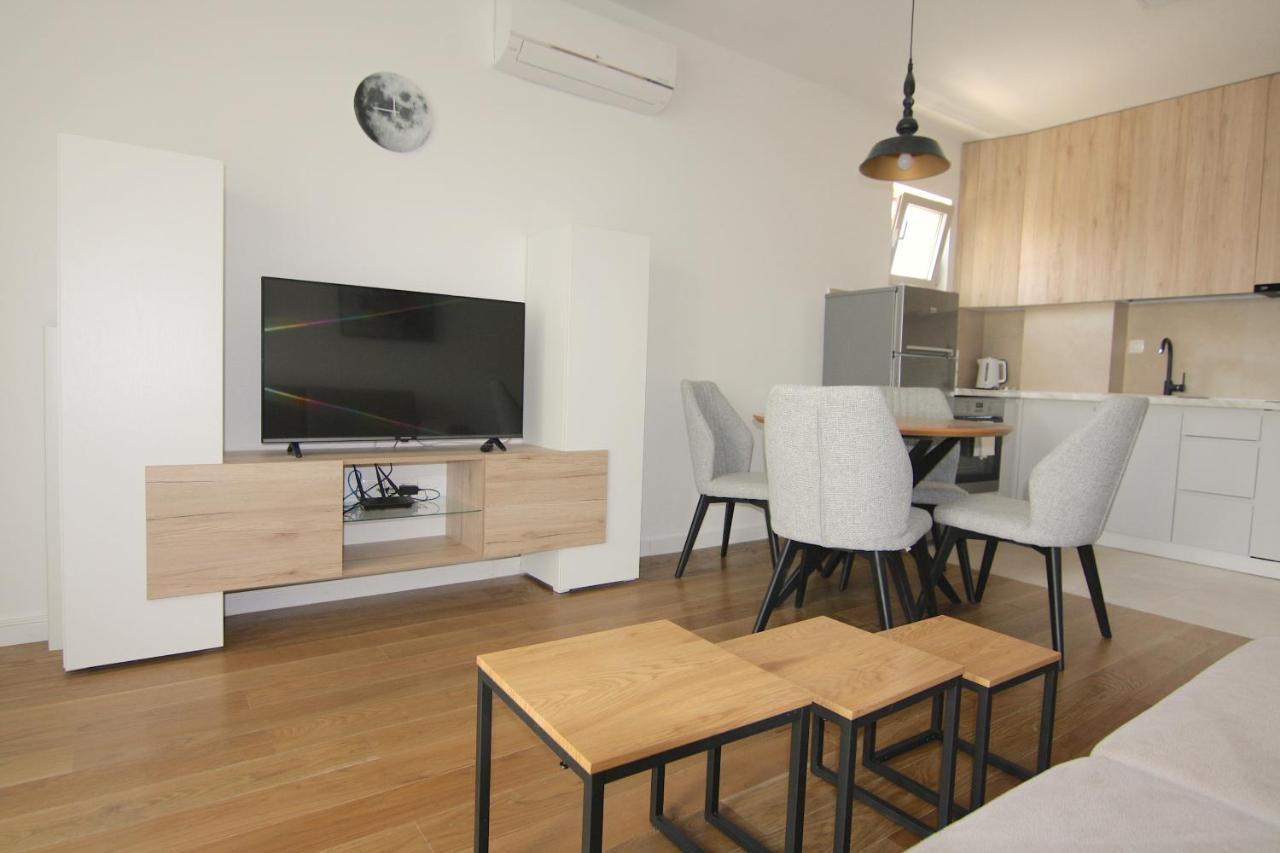 Apartments Lora Zmajeva, 7 Budva Bagian luar foto
