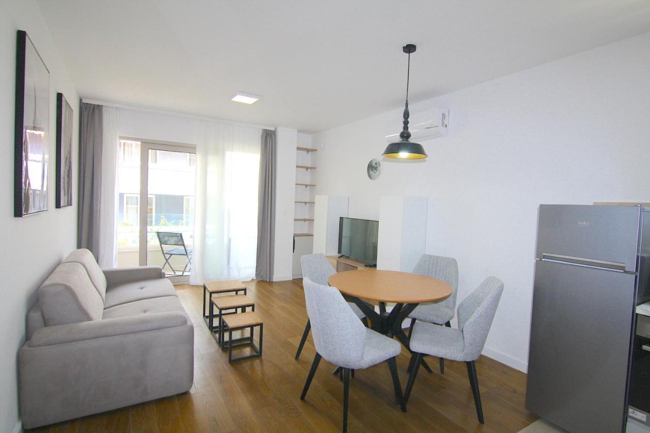 Apartments Lora Zmajeva, 7 Budva Bagian luar foto