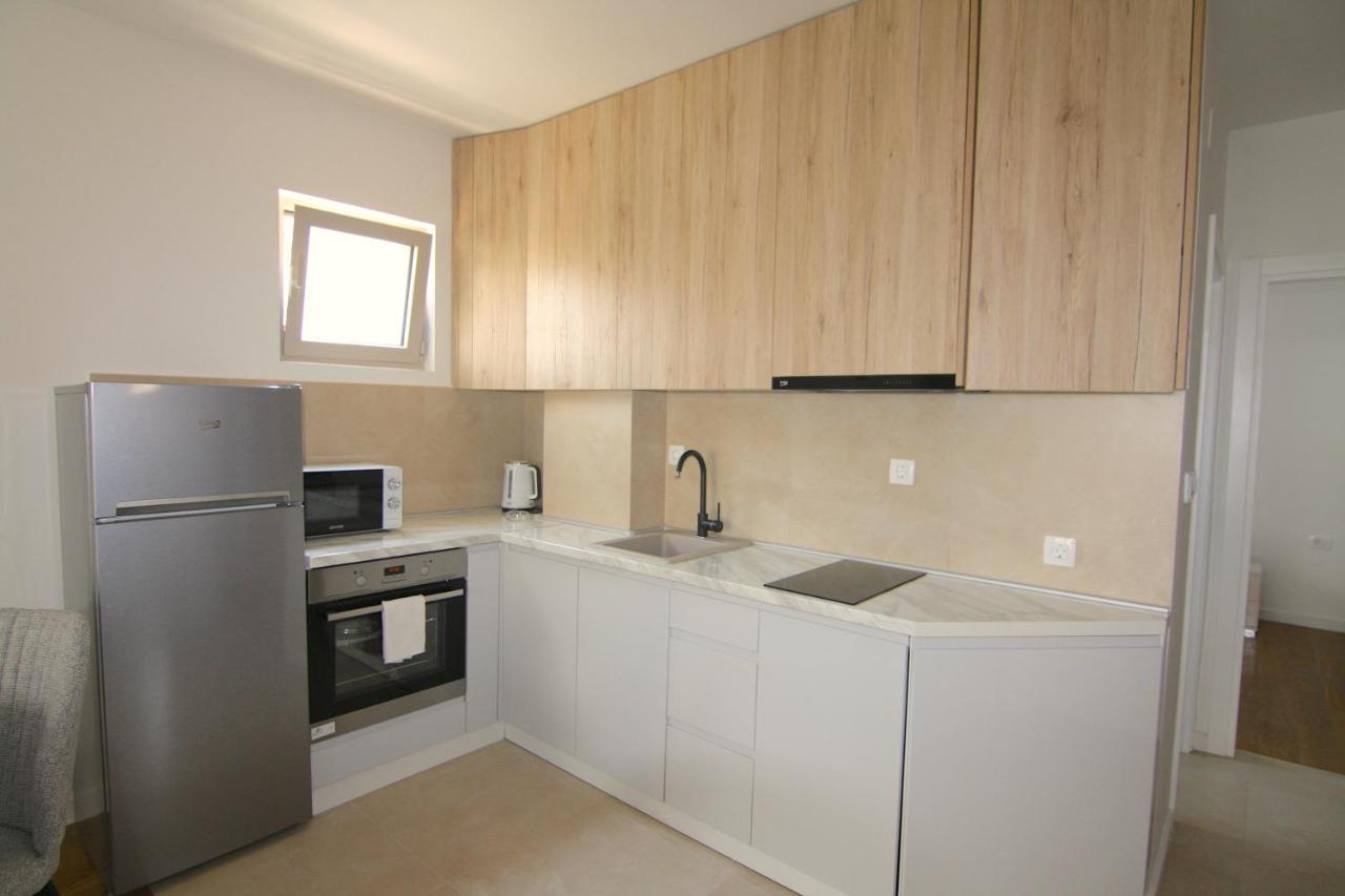 Apartments Lora Zmajeva, 7 Budva Bagian luar foto