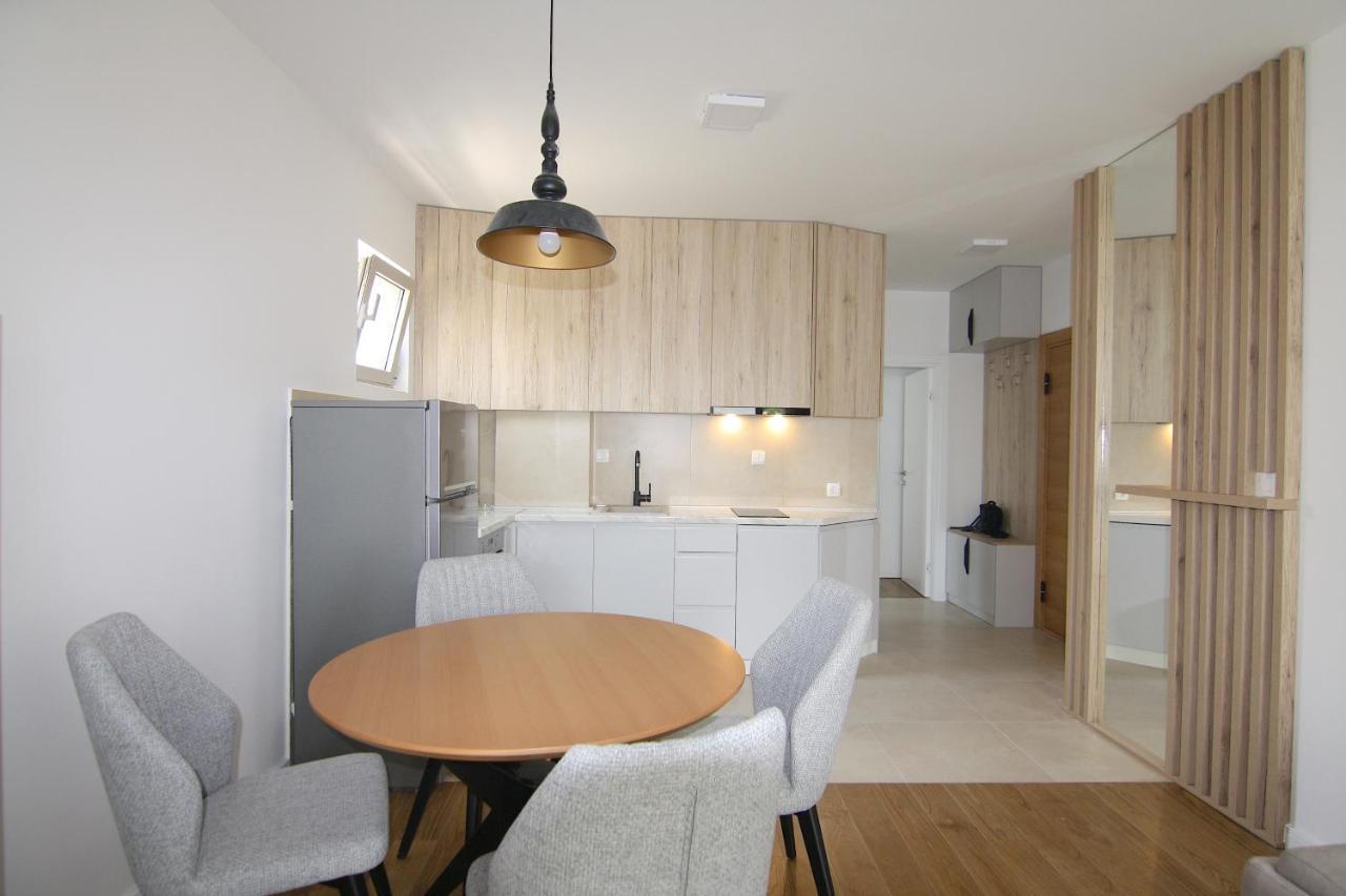 Apartments Lora Zmajeva, 7 Budva Bagian luar foto