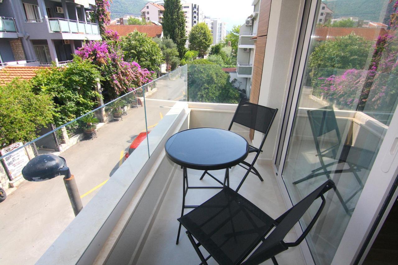 Apartments Lora Zmajeva, 7 Budva Bagian luar foto