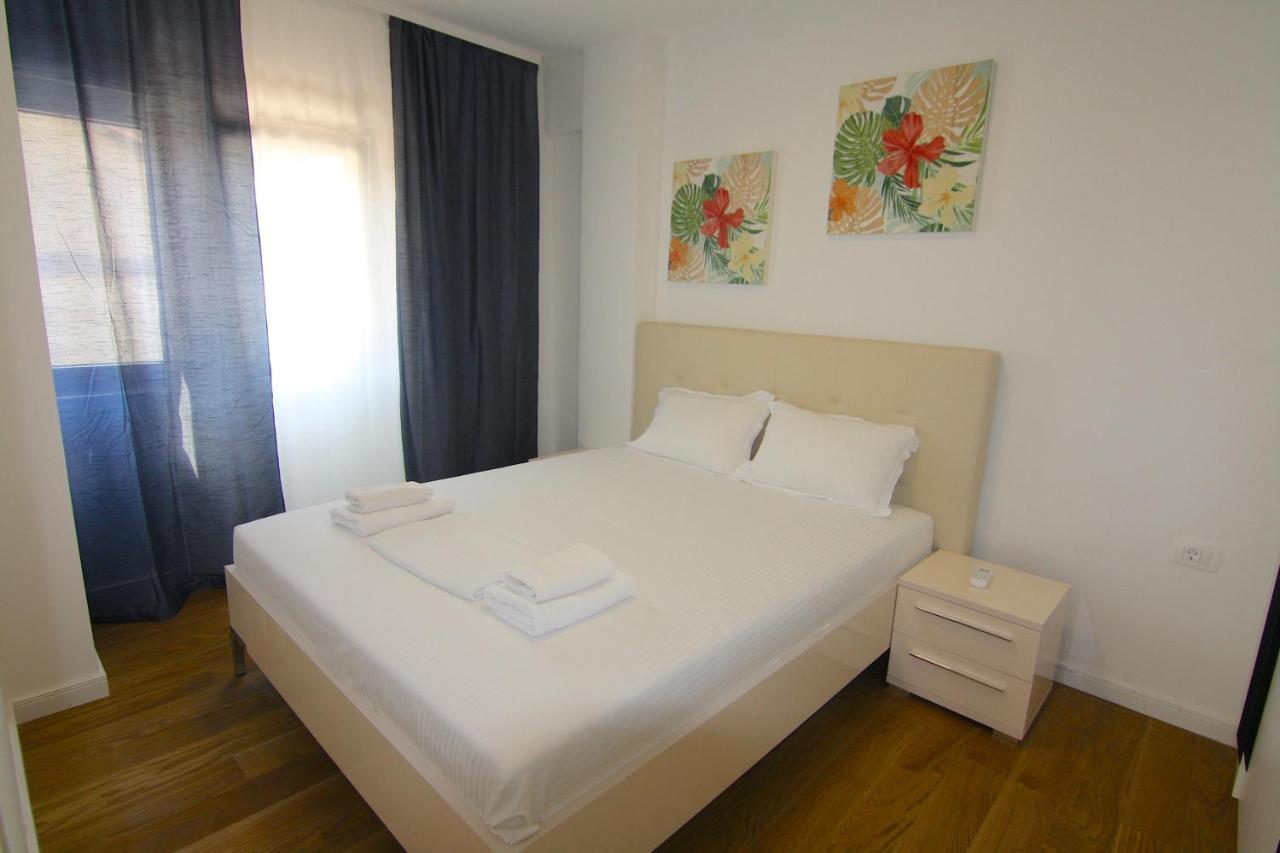 Apartments Lora Zmajeva, 7 Budva Bagian luar foto