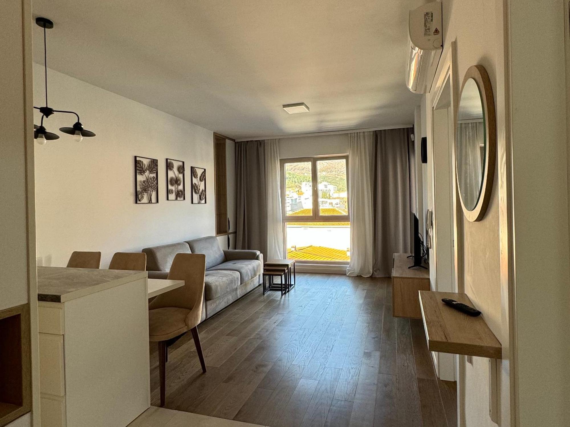 Apartments Lora Zmajeva, 7 Budva Bagian luar foto