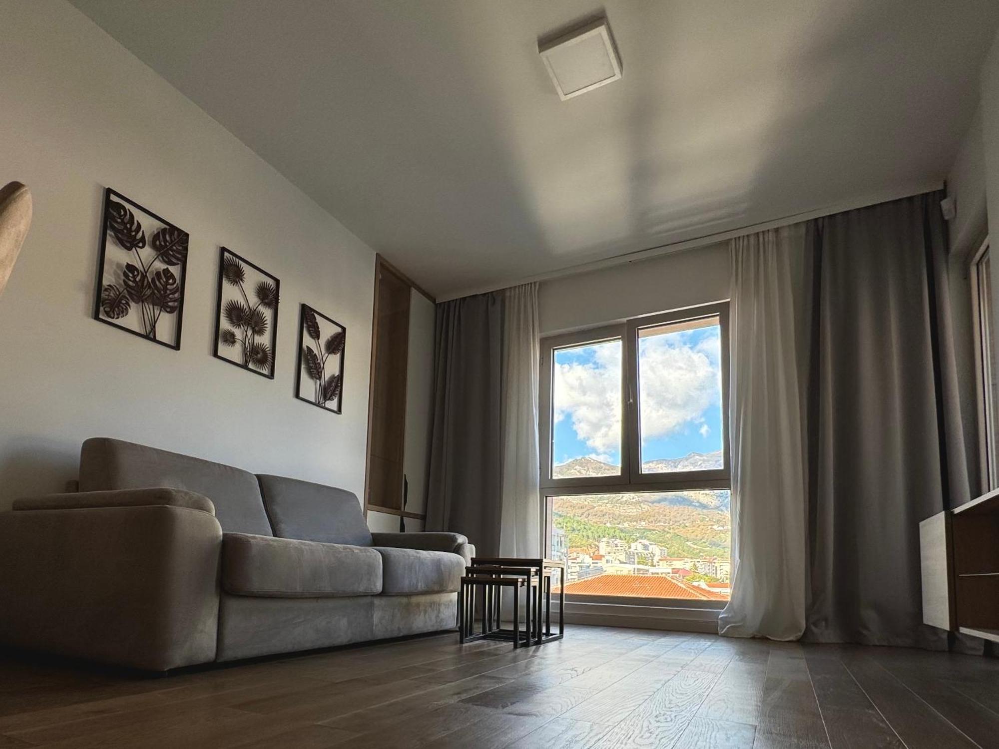 Apartments Lora Zmajeva, 7 Budva Bagian luar foto